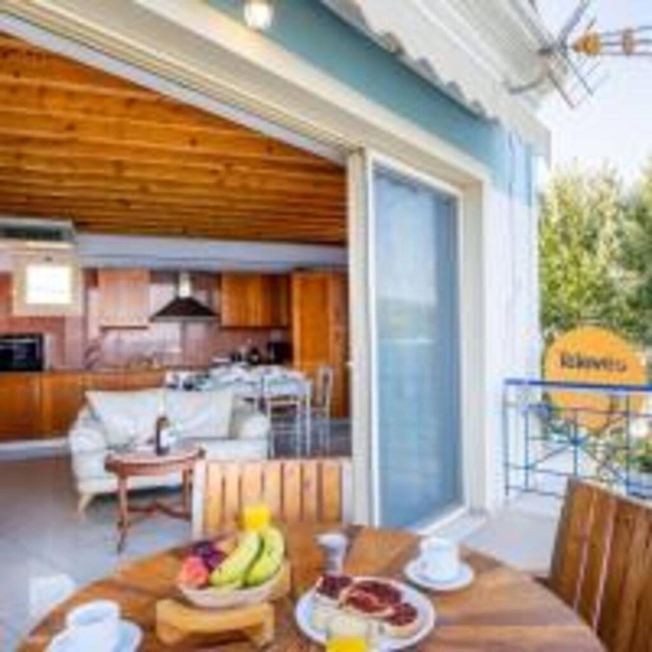 Ολόκληρο το διαμέρισμα, Salty Breeze Beachfront Apartment in Λυγιά, Ελλάδα