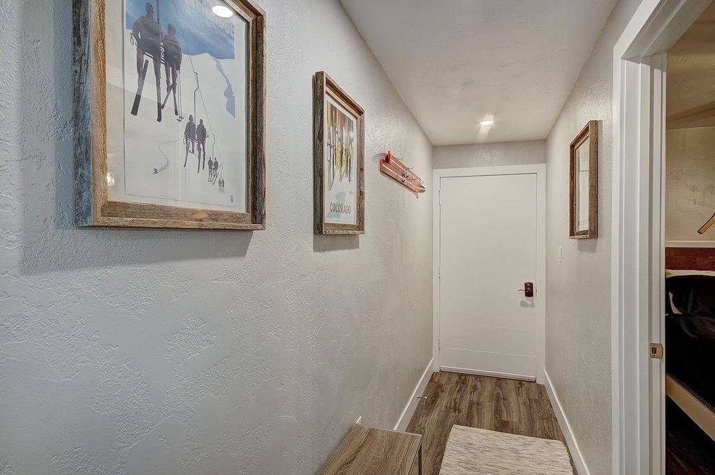 Ganze Wohnung, Newly Remodeled Listing! Downtown, walk to the Restaurants, Bars, and Slopes! in Arapaho and Roosevelt National Forests