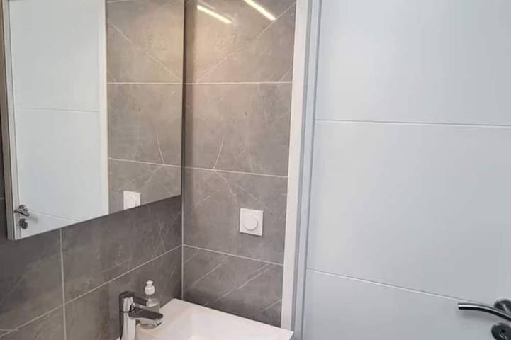 Ganze Wohnung, Gemütliches, Neues Apartment im Herzen der Innenstadt in Valence, Valence und Umgebung