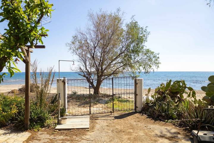 Entire apartment, Sinani Beachfront Gems Rhodes - Jacuzzi Apartment in Lardos (Municipality), Rhodes
