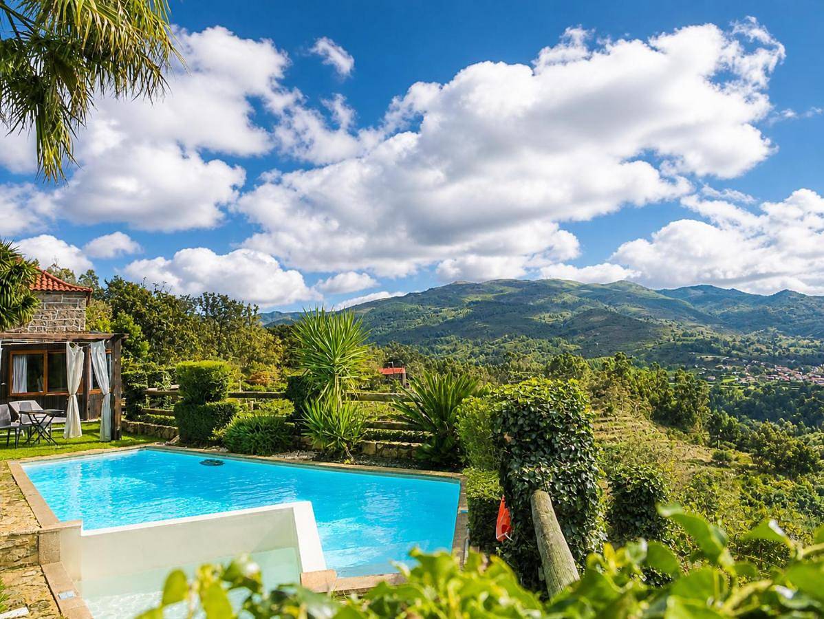 Casa Love Story - Piscina, Sauna & Jacuzzi in Soajo, Parque Nacional da Peneda-Gerês