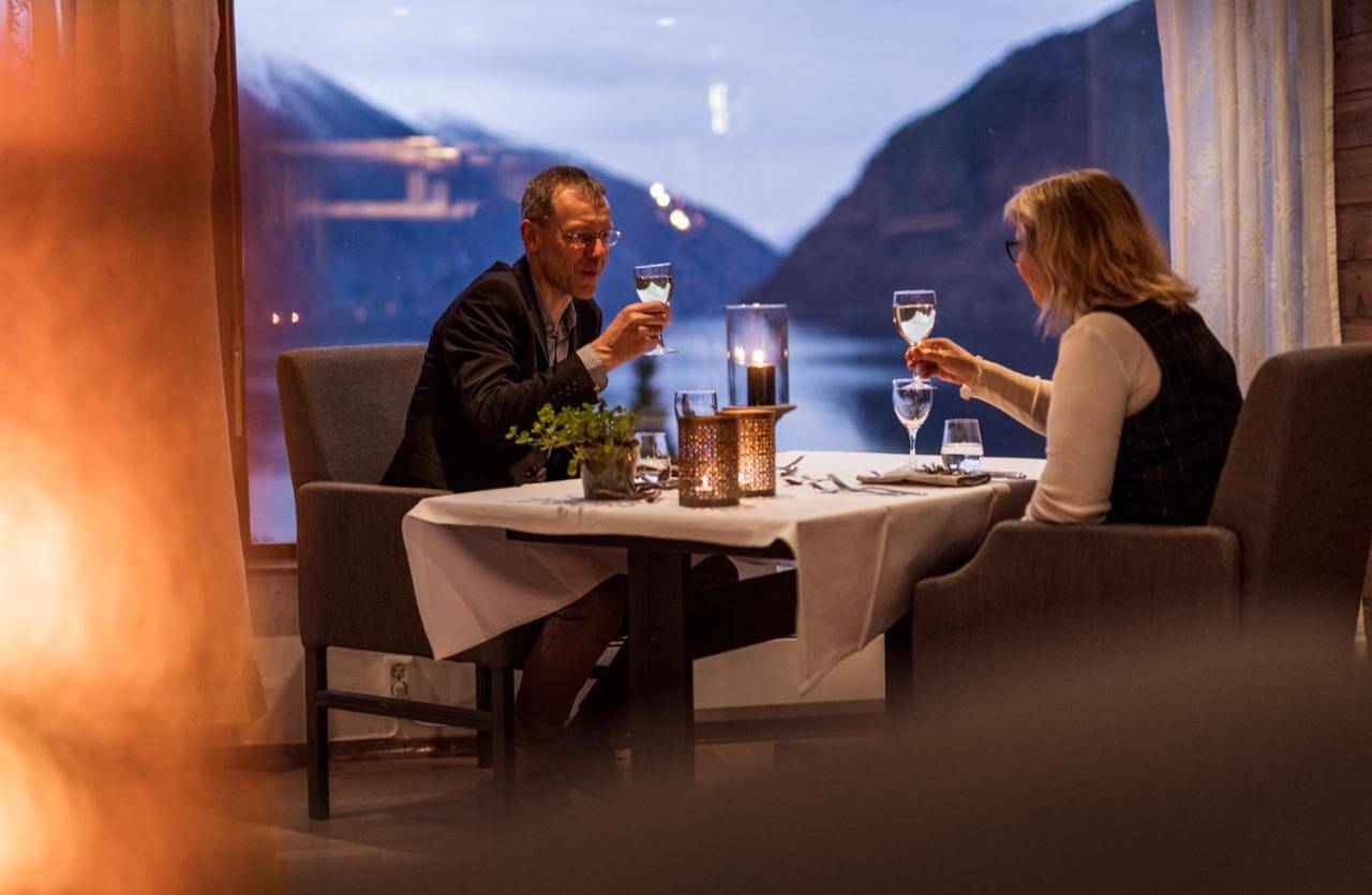 Dragsvik Fjordhotel in Sognefjorden