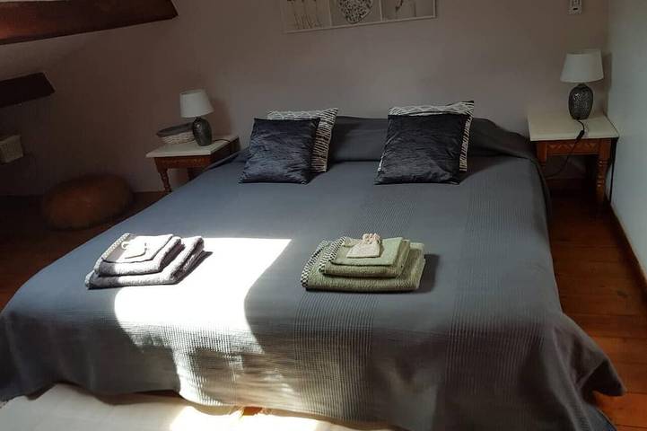 Location de vacances pour 4 personnes, avec terrasse ainsi que jardin et piscine à Durfort-Lacapelette - 3