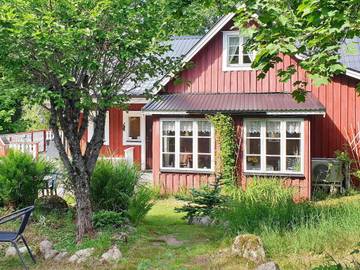 Vacation House for 8 Guests in Kronobergs, South Sweden, Picture 3