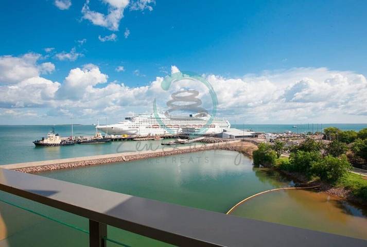 Holiday rental for 3 people, with pool and balcony in Darwin