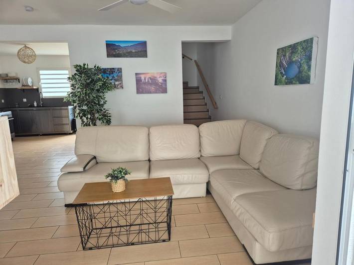 Location de vacances pour 6 personnes, avec vue ainsi que piscine et jardin dans Sainte-Anne (Reunion) - 3