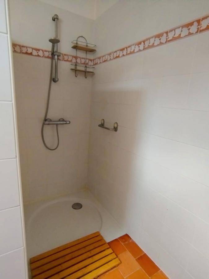 Location de vacances pour 4 personnes, avec terrasse et piscine à Saint-Jean-des-Mauvrets - 3