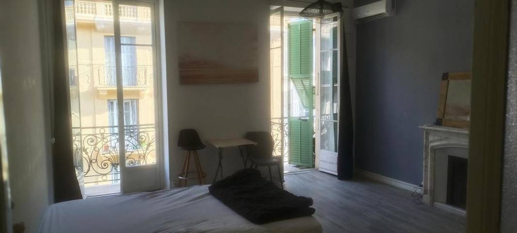 Chambre d’hôte pour 2 personnes, avec balcon à Nice