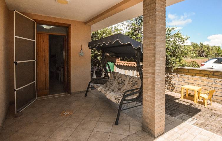 Cozy Apartment with Terrace, Parking & WiFi - Near River & Coastline in Tarquinia, Viterbo Province