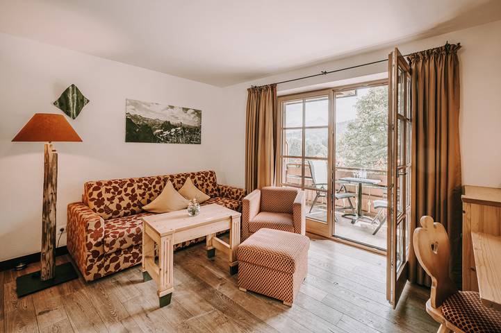 Bauernhof für 6 Personen, mit Pool und Ausblick sowie Garten und Balkon in Oberstdorf