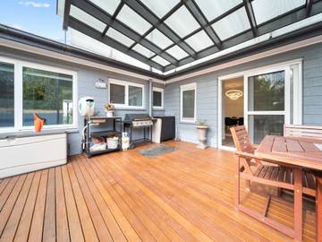 Holiday Apartment for 8 People in Woden, Canberra, Photo 1