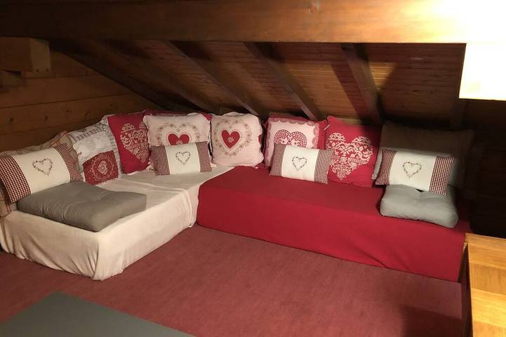 Gîte pour 10 personnes, avec jardin à Verchaix - 3