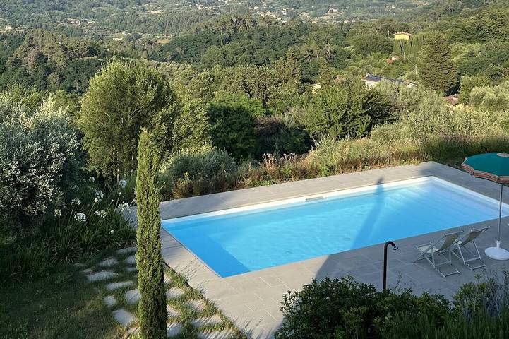 Villa per 10 persone, con giardino, con animali domestici in Massarosa