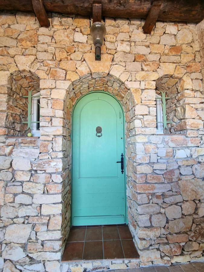 Location de vacances pour 11 personnes, avec vue ainsi que piscine et jardin à Tourtour - 2