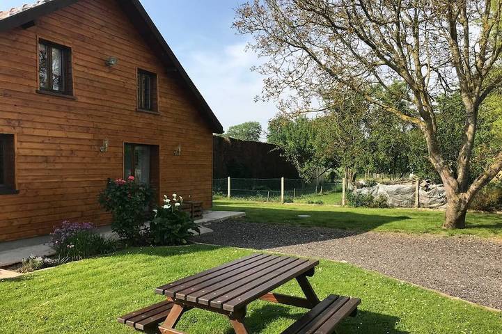Maison de campagne pour 4 personnes, avec jardin à Guilmécourt