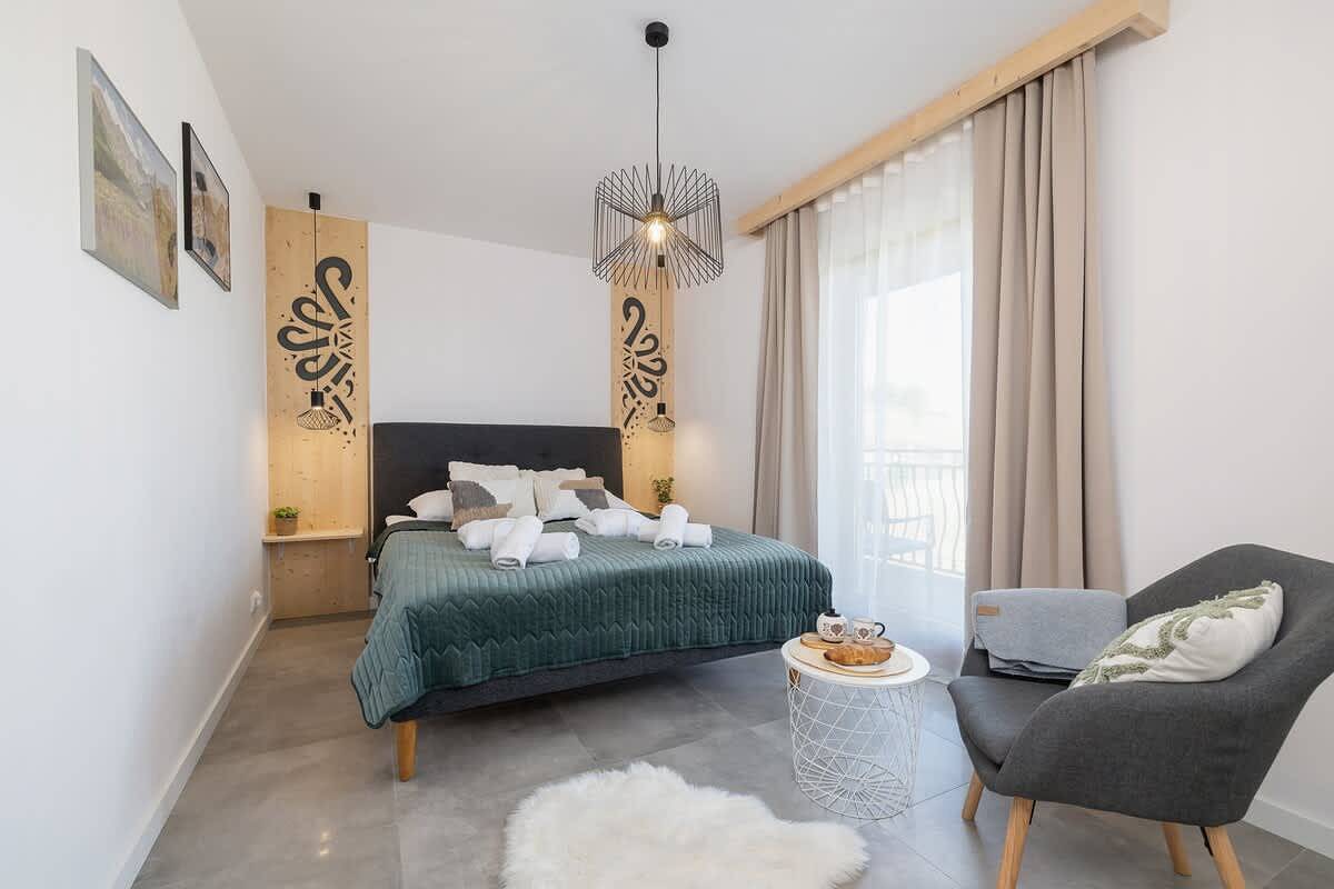 Entire apartment, Stylish Apartment in Zakopane | Two Balconies, Parking in Zakopane, Carpathians (Poland)