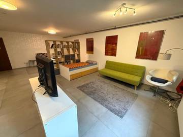 Ferienwohnung für 4 Personen, mit Sauna und Terrasse sowie Garten in Köln