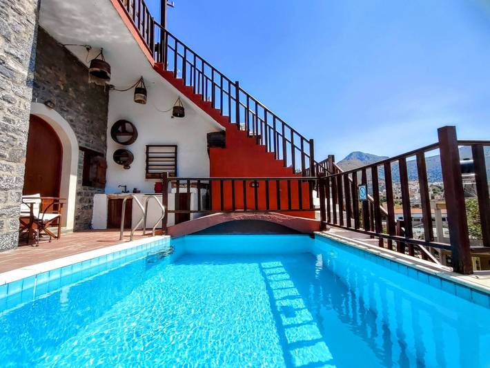 Location de vacances pour 4 personnes, avec terrasse et piscine dans Elounda - 3