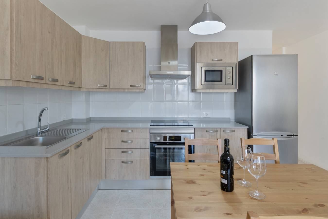 Apartamento entero, Apartamento 'Costa Azul' con vistas al mar, terraza privada y Wi-Fi in Puerto Naos, Los Llanos de Aridane