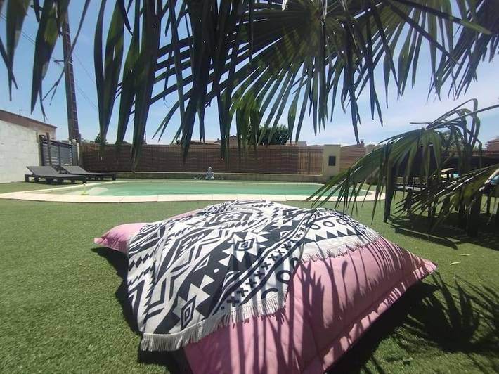 Gîte pour 2 personnes, avec terrasse ainsi que jardin et piscine à Coursan - 3