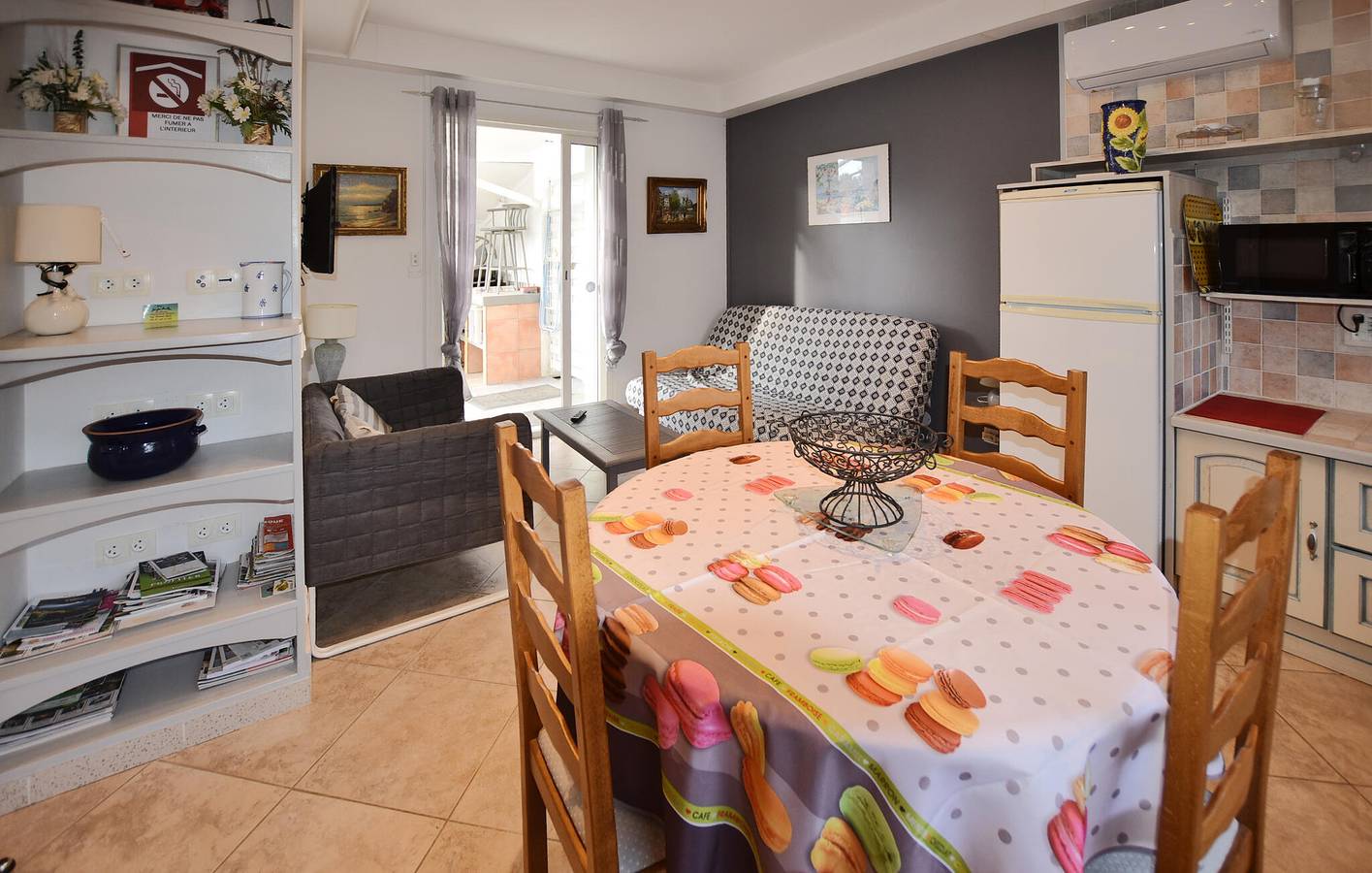 Moderno apartamento vacacional con piscina, jardín y aparcamiento a 2 km de Vaison-la-Romaine in Vaison-la-Romaine, Parque natural regional del Mont Ventoux