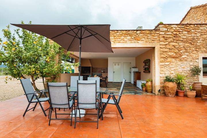 Chalet para 13 personas, con piscina para niños y jardín en Comunidad Valenciana - 2