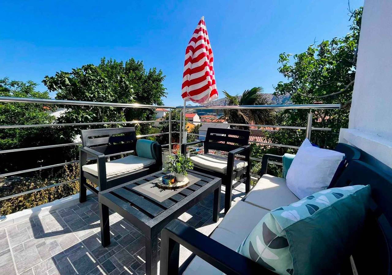 Entire holiday apartment, Holiday apartment with balcony  in Baska, Krk