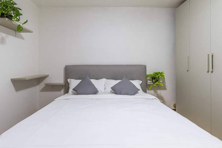 Entire apartment, Ottonelli Street Stay Wi-Fi | 2 guests Ztl Pass in Modena, Modena Province