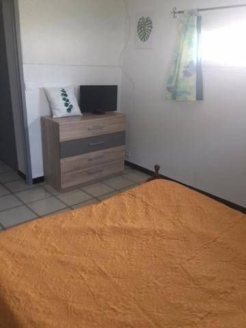 Location de vacances pour 6 personnes, avec Terrasse et Jardin ainsi que Piscine et Vue à Cuxac-d'Aude - 4
