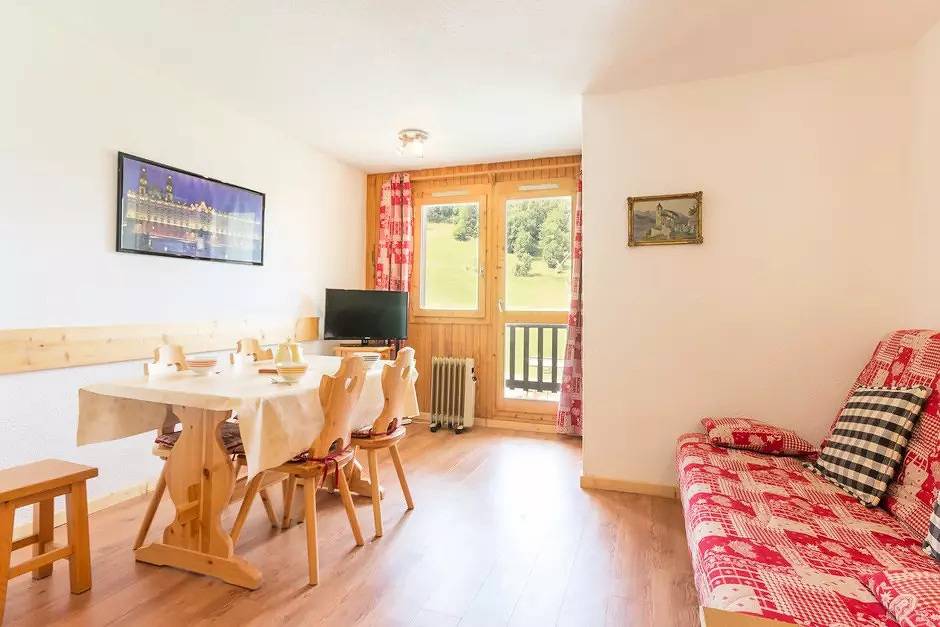 Entire studio, Superb studio cabin renovated very bright in La Plagne, Bellentre
