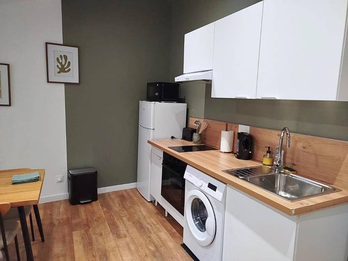 Gîte pour 4 personnes, avec vue et vue sur le lac, adapté aux familles à Andance - 4
