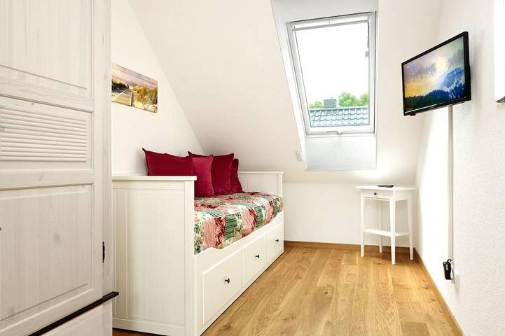 Ferienhaus für 6 Personen, mit Terrasse und Sauna sowie Garten, mit Haustier in Weitendorf-Hof - 4