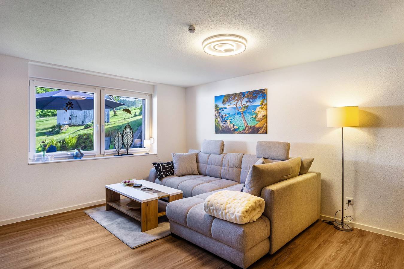 Ganze Wohnung, Gemütliche Ferienwohnung im Sauerland mit Blick auf die Nordhelle, mit Terrasse und Wi-Fi in Herscheid, Märkischer Kreis