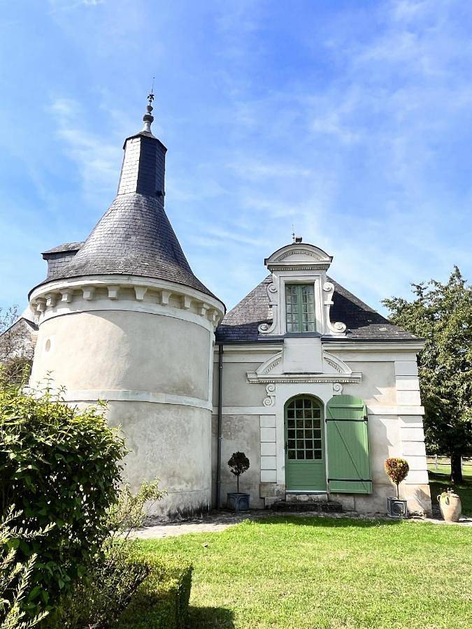 Two-Bedroom House in Savennières, Vallée de la Loire