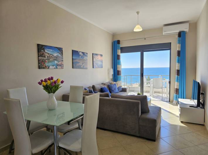 Ganze Wohnung, Ferienwohnung für 3 Personen mit Balkon in Sarandë, Vlorë