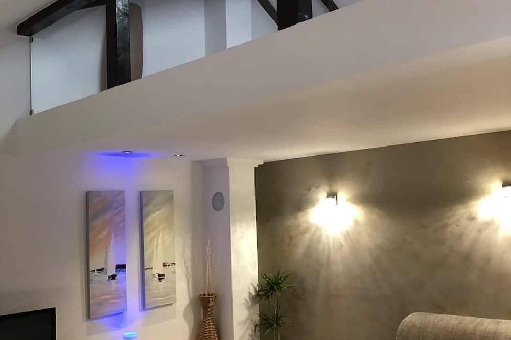 Ganze Wohnung, 3-Zimmer-Ferienwohnung am Strand Kaprije in Sibenik Islands