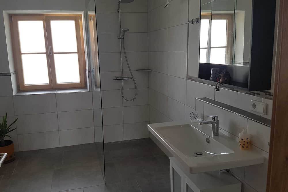 Apartamento entero, Ferienwohnung Lehner Hof - Ferienwohnung in Warngau, Región Alpina de Tegernsee y Schliersee