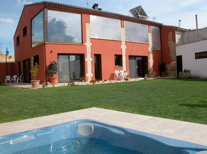 Casa rural para 2 personas, con jardín y vistas en Provincia de Huesca