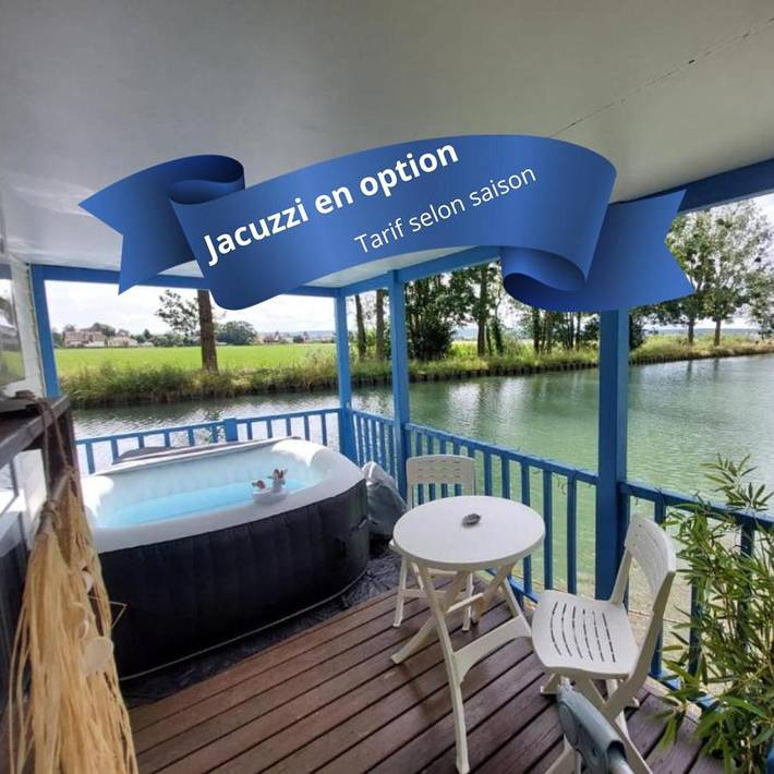 Bateau pour 6 personnes, avec jacuzzi et jardin, adapté aux familles en Bourgogne-Franche-Comté
