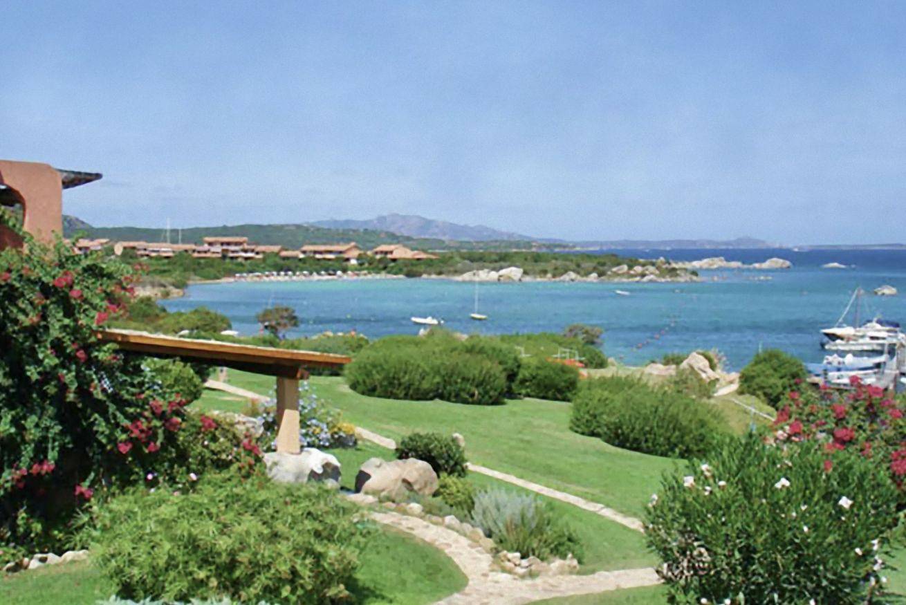 Geheel appartement, Vakantieappartement voor 6 personen met uitzicht op zee in Villaggio Marineledda, Costa Smeralda