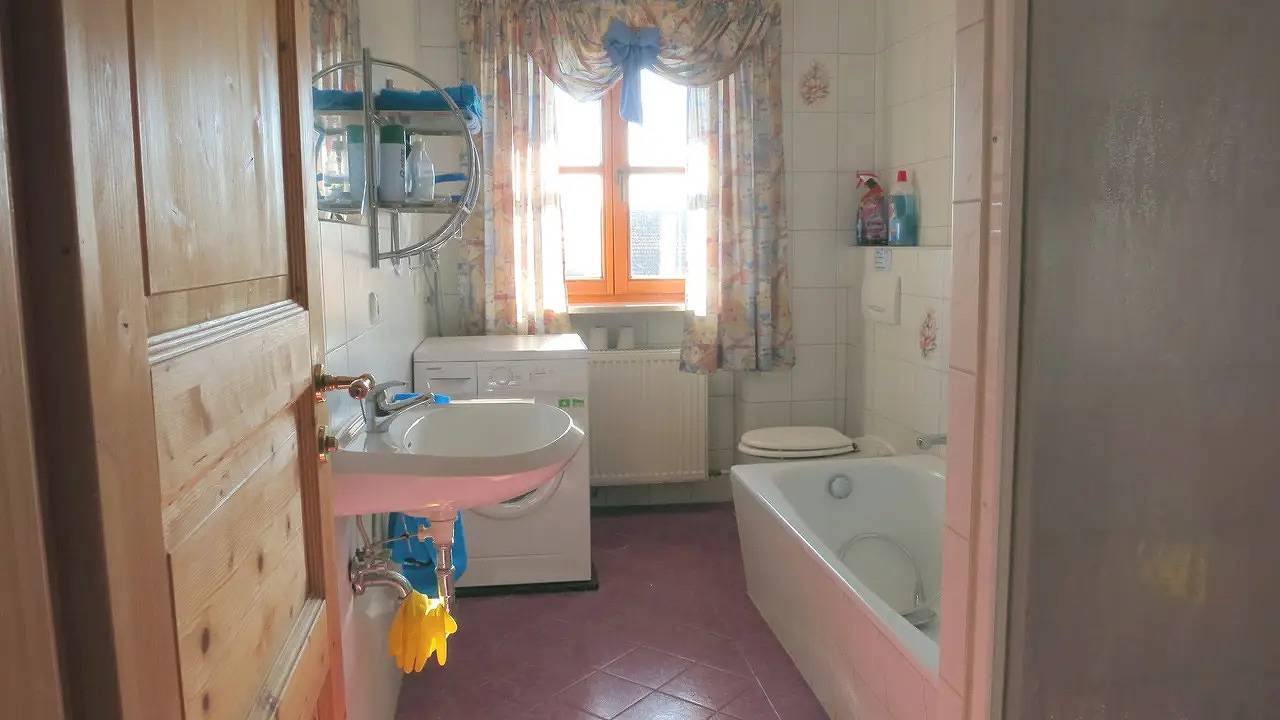 Ganze Ferienwohnung, Ferienwohnung für 6 Personen (75 m²) in Burgkirchen an der Alz in Burgkirchen an der Alz, Landkreis Altötting