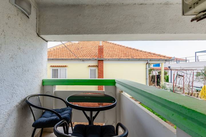 Ferienwohnung für 2 Personen, mit Balkon/Terrasse in Vrsi