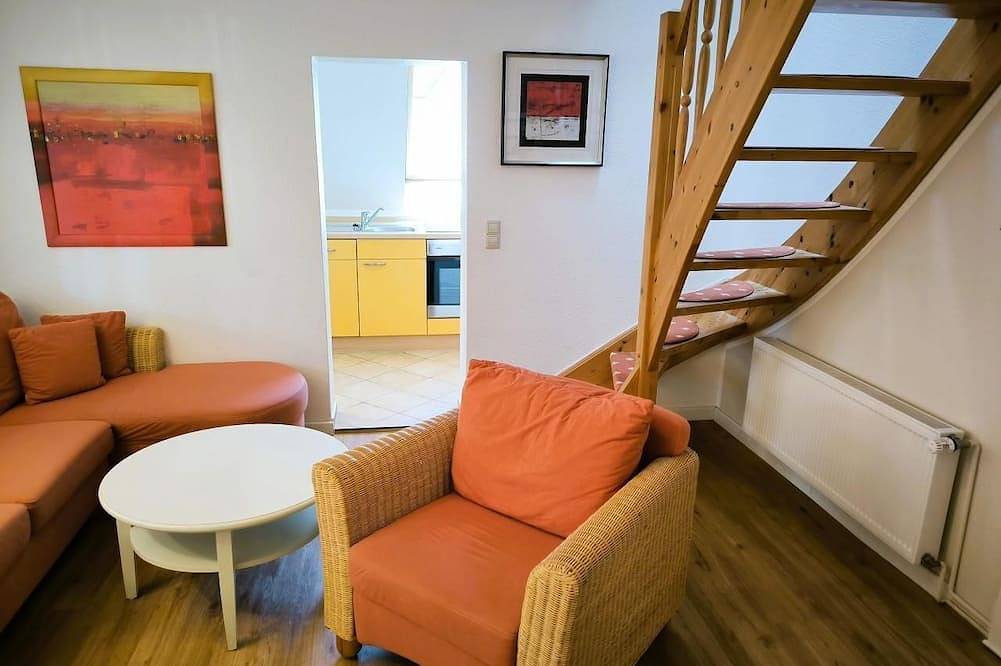 04 schöne 2-Raum-Ferienwohnung m. verglaster Veranda - ruhig gelegenes in Strand Göhren, Göhren