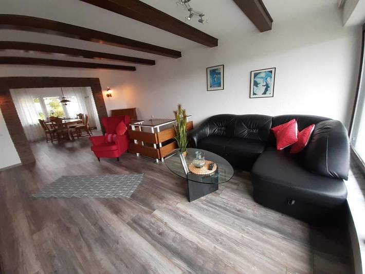 Ferienhaus für 4 Personen, mit Terrasse und Garten sowie Ausblick in Ettringen - 3