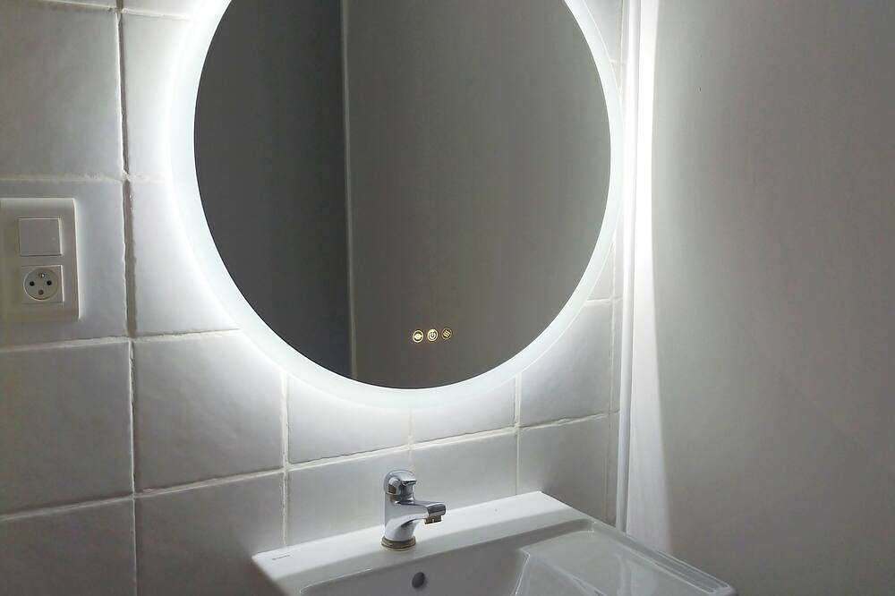 Maisonnette ideally located at the foot of the Napoleon Bridge in Moissac, Tarn y Garona