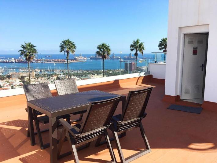 Villa für 8 Personen, mit Terrasse und Garten sowie Ausblick in Las Palmas