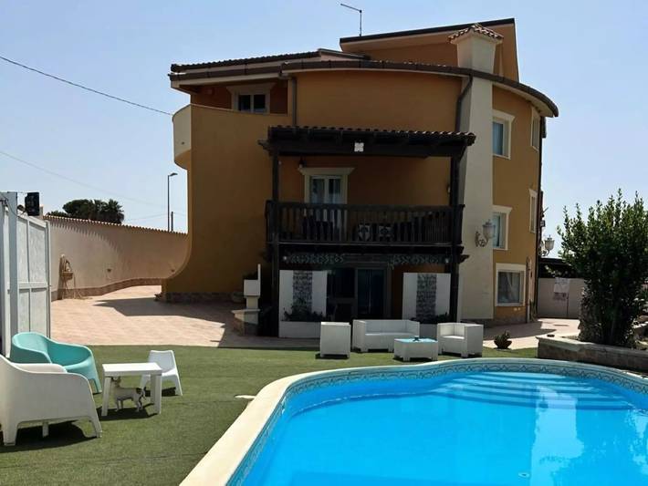 Appartamento per 10 persone, con Piscina a Agrigento
