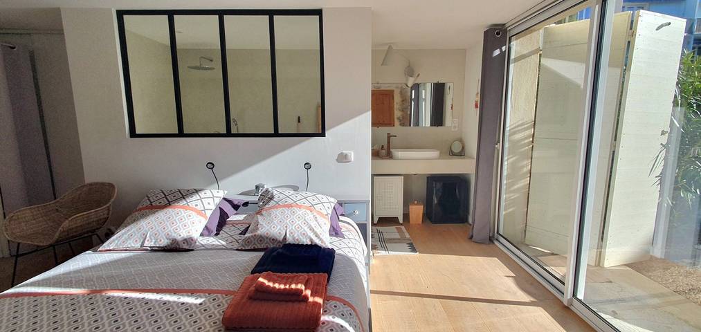 Location de vacances pour 2 personnes, avec piscine et jardin à Nyons - 3