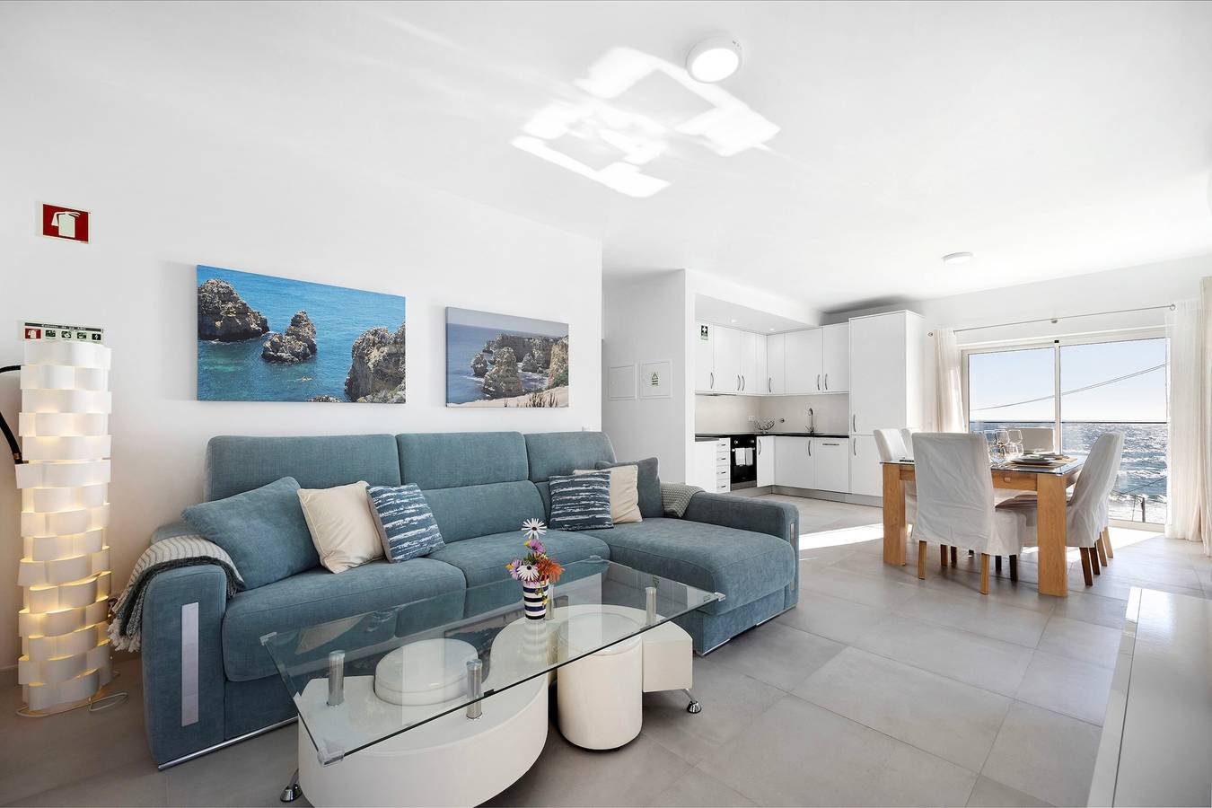 Holiday Home 'Casinha' with Sea View, Wi-Fi and Air Conditioning in Praia do Burgau, Parque Natural do Sudoeste Alentejano e Costa Vicentina