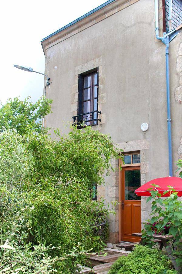 Two-Bedroom House in Tiffauges, Vallée de la Loire